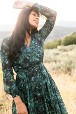 Laney Dress In Green Watercolor - FINAL SALE -Ivy City Co Dress web FALL Lyla Laney 2027 943524