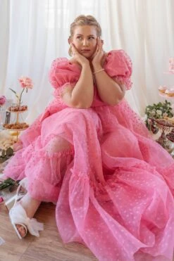 Wonderland Dress In Pink Hearts -Ivy City Co Dress web valentinesday modestsizeinclusivedresses lovers 24